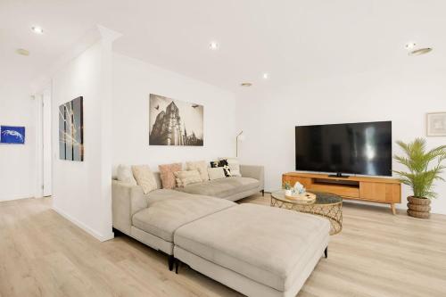 Deluxe Family Montpellier Gardens Estate - Burwood in 寶活 Deluxe Family Montpellier Gardens Estate - Burwood in 寶活