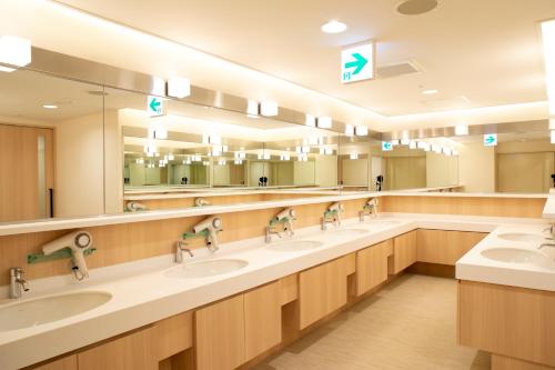 Bathroom, PLAZA EAST CABIN in Yuzawa-shi Bathroom, PLAZA EAST CABIN in Yuzawa-shi