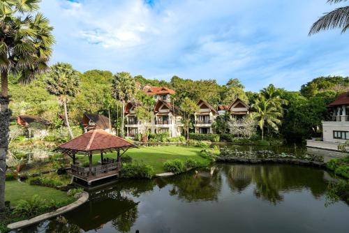 정원, 라위 와린 리조트 앤 스파 (Rawi Warin Resort & Spa) in 꼬란타 / 코란타 정원, 라위 와린 리조트 앤 스파 (Rawi Warin Resort & Spa) in 꼬란타 / 코란타