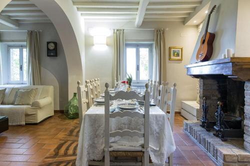 Létesítmények, Villa Magnolia in Adatti Létesítmények, Villa Magnolia in Adatti