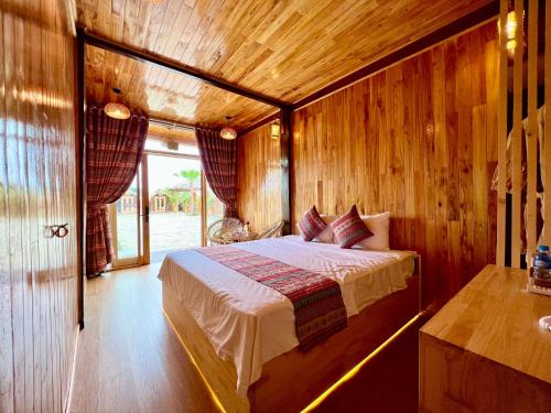 Khu Nghỉ Trải Nghiệm Golden Field (Khu Nghi Trai Nghiem Golden Field) in Nghia Lo Khu Nghỉ Trải Nghiệm Golden Field (Khu Nghi Trai Nghiem Golden Field) in Nghia Lo