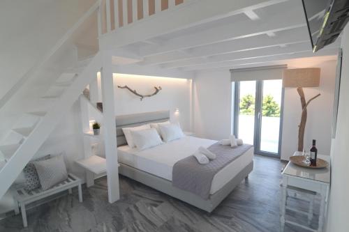 Hermoso Luxury Suites in ซานโตรินี Hermoso Luxury Suites in ซานโตรินี