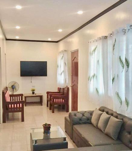 Davao Transient House 1 near Loleng's Mountain Spring Resort Davao Transient House 1 near Loleng's Mountain Spring Resort