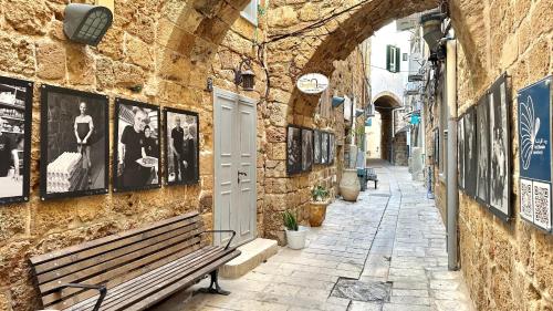 Entrance, Fisherman's hut in Acre Entrance, Fisherman's hut in Acre