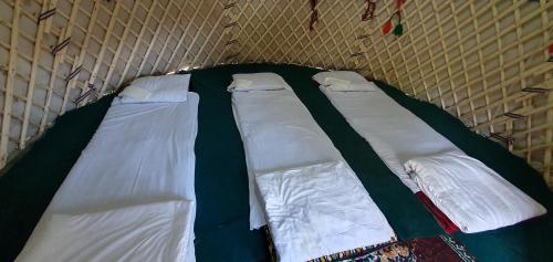 Kakhar Yurt stay & Mountain village in ฟอริช Kakhar Yurt stay & Mountain village in ฟอริช