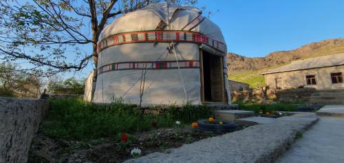 Kakhar Yurt stay & Mountain village in ฟอริช Kakhar Yurt stay & Mountain village in ฟอริช