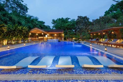 สระว่ายน้ำ, กรีนแมนชั่นจังเกิ้ลรีสอร์ท (Green Mansions Jungle Resort) in ซอราฮา สระว่ายน้ำ, กรีนแมนชั่นจังเกิ้ลรีสอร์ท (Green Mansions Jungle Resort) in ซอราฮา