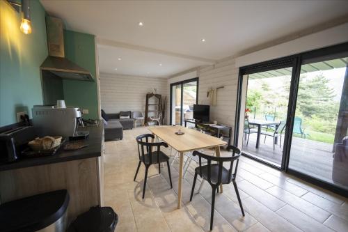 L'Eden des Grisons in Le Sauze-du-Lac L'Eden des Grisons in Le Sauze-du-Lac