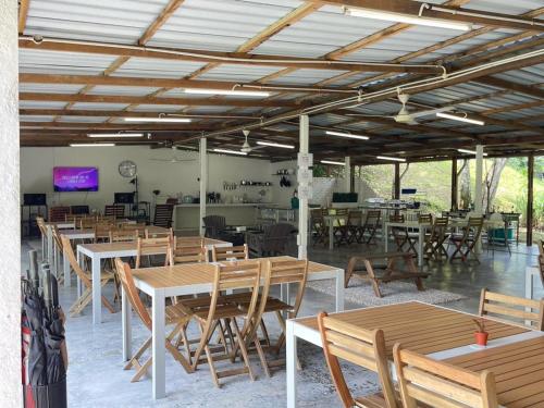 Canopy Villa Glamping Park in Bentong Canopy Villa Glamping Park in Bentong