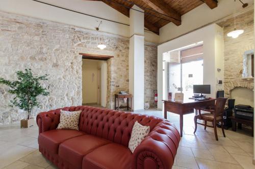 Lobby, A Casa Nostra Residenza di Charme - Struttura sanificata giornalmente con ozono in Candela Lobby, A Casa Nostra Residenza di Charme - Struttura sanificata giornalmente con ozono in Candela
