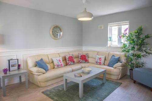 Shared lounge/TV area, Connemara Letting's Townhouse in Clifden Shared lounge/TV area, Connemara Letting's Townhouse in Clifden