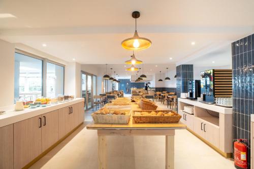 Restaurant, Aqualuz Lagos by The Editory in Lagos Restaurant, Aqualuz Lagos by The Editory in Lagos