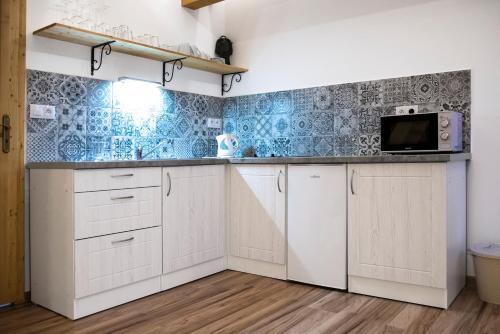 ห้องครัว, Apartmány ve Dvoře (Apartmany ve Dvore) in สวราทัช ห้องครัว, Apartmány ve Dvoře (Apartmany ve Dvore) in สวราทัช