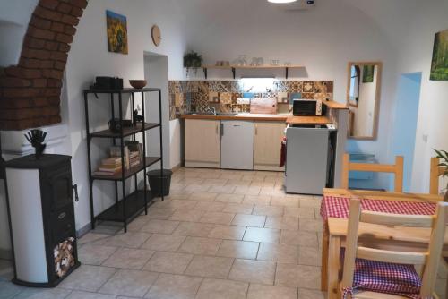 ห้องครัว, Apartmány ve Dvoře (Apartmany ve Dvore) in สวราทัช ห้องครัว, Apartmány ve Dvoře (Apartmany ve Dvore) in สวราทัช