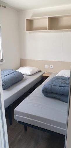 MH 472 TOUT CONFORT de 36M2 3 chambres 1 salle de bain idéalement situé dans camping 4 étoiles (MH 472 TOUT CONFORT de 36M2 3 chambres 1 salle de bain idealement situe dans camping 4 etoiles) in St Julien En Born MH 472 TOUT CONFORT de 36M2 3 chambres 1 salle de bain idéalement situé dans camping 4 étoiles (MH 472 TOUT CONFORT de 36M2 3 chambres 1 salle de bain idealement situe dans camping 4 etoiles) in St Julien En Born