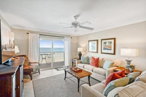 Oceanfront Summerhouse Condo Pool Tennis BBQ in Crescent Beach Oceanfront Summerhouse Condo Pool Tennis BBQ in Crescent Beach