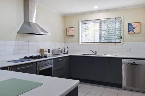 Reconnect on Daly I Epworth and Deakin in Belmont Reconnect on Daly I Epworth and Deakin in Belmont