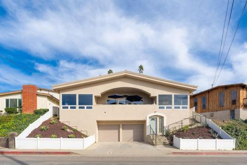 Sunset Serenity On The Cliffs - Balcony- Oceanview in Sunset Cliffs Sunset Serenity On The Cliffs - Balcony- Oceanview in Sunset Cliffs