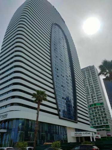 Sun Apartments in Alliance Palace M