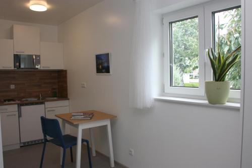 Voll möblierte, helle Wohnung in ruhiger Lage (Voll moblierte, helle Wohnung in ruhiger Lage) in Stadtallendorf Voll möblierte, helle Wohnung in ruhiger Lage (Voll moblierte, helle Wohnung in ruhiger Lage) in Stadtallendorf