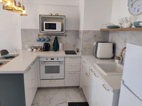 cuina, סוויטת פאר מול הים in Ashdod cuina, סוויטת פאר מול הים in Ashdod