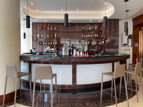 Pub/Hol, 8&9Hotel in Pointe-Noire Pub/Hol, 8&9Hotel in Pointe-Noire