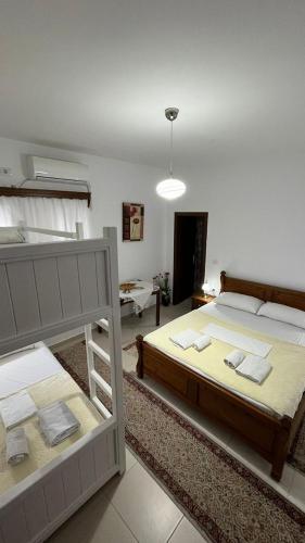 Cico Hostel &private room in Гжирокастер Cico Hostel &private room in Гжирокастер