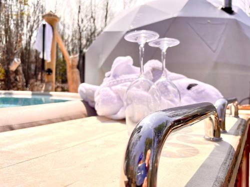 La générale Sherman, Expérience hébergement le luxe sauvage avec vue et jacuzzi (La generale Sherman, Experience hebergement le luxe sauvage avec vue et jacuzzi) in Saint-Alexis-Des-Monts (QC) La générale Sherman, Expérience hébergement le luxe sauvage avec vue et jacuzzi (La generale Sherman, Experience hebergement le luxe sauvage avec vue et jacuzzi) in Saint-Alexis-Des-Monts (QC)