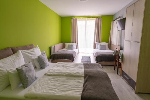 Láng Vendégház (Lang Vendeghaz) in Villánykövesd Láng Vendégház (Lang Vendeghaz) in Villánykövesd