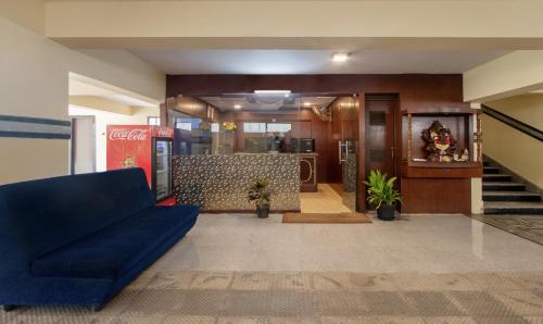 Lobby, Treebo Marina Grand, Railway station in Dwaraka Nagar Lobby, Treebo Marina Grand, Railway station in Dwaraka Nagar