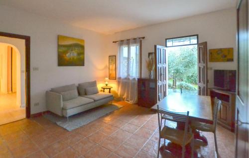 1 Bedroom Lovely Apartment In Arezzo in Busone 1 Bedroom Lovely Apartment In Arezzo in Busone
