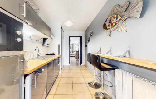 Kitchen, Beautiful Apartment In Sainte-Adresse in Sainte-Adresse Kitchen, Beautiful Apartment In Sainte-Adresse in Sainte-Adresse
