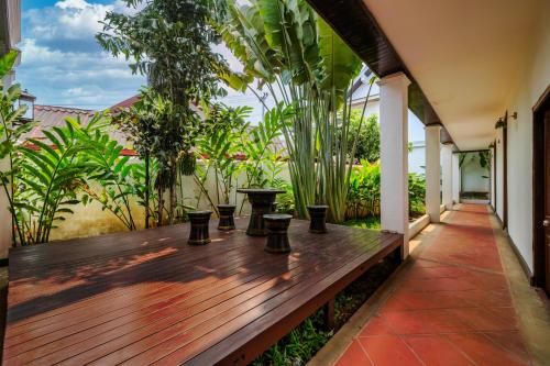 Manyo Hotel and Resort in Nam Khan River Manyo Hotel and Resort in Nam Khan River