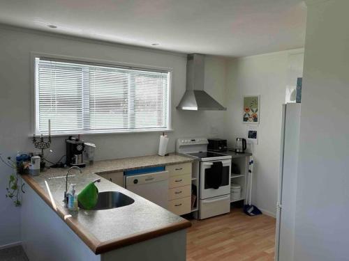 ‘The Don’ on Hillcrest in ไวรัว ‘The Don’ on Hillcrest in ไวรัว