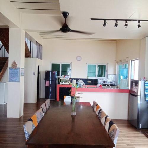 Kums Vacation Beach House in Catmon in Catmon Kums Vacation Beach House in Catmon in Catmon