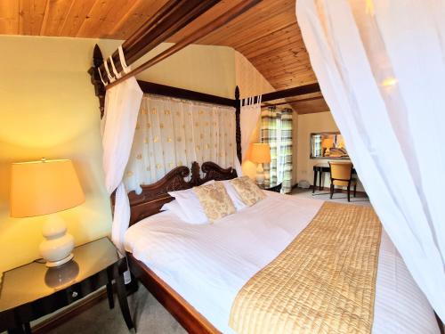 Lomond 3 with Private Hot Tub - Fife - Loch Leven - Lomond Hills -Pet Friendly in Bowershall Lomond 3 with Private Hot Tub - Fife - Loch Leven - Lomond Hills -Pet Friendly in Bowershall