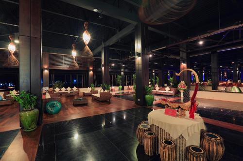 Lobby, Eskala Hotels & Resorts in Praia Ngwesaung Lobby, Eskala Hotels & Resorts in Praia Ngwesaung