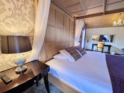 Lomond 6 with Private Hot Tub - Fife - Loch Leven - Lomond Hills in Bowershall Lomond 6 with Private Hot Tub - Fife - Loch Leven - Lomond Hills in Bowershall