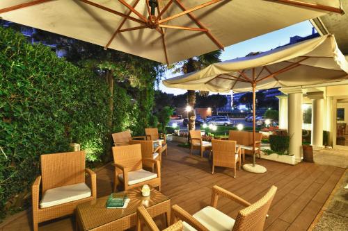 Вхід, Hotel Niagara in Ліньяно Вхід, Hotel Niagara in Ліньяно