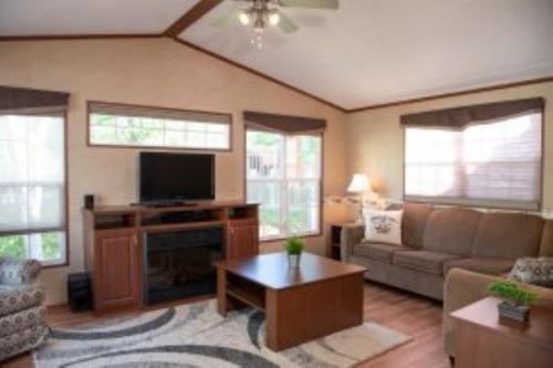 Instalaciones, 2 Bedroom Waterview Cottage Fern Brook 8 in Gravenhurst Instalaciones, 2 Bedroom Waterview Cottage Fern Brook 8 in Gravenhurst