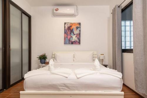 Private cozy home - best location - free pickup