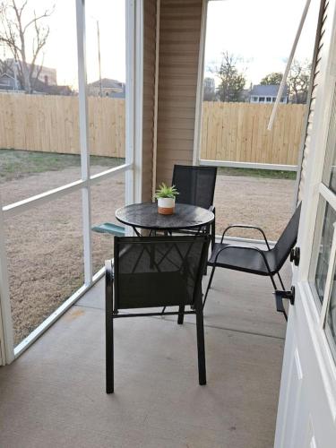 New LUXE APT 3BR Downtown Fay Unit B in Fayetteville (NC) New LUXE APT 3BR Downtown Fay Unit B in Fayetteville (NC)