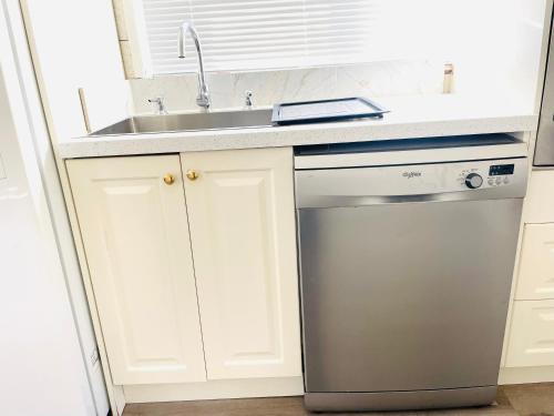 House in Thomastown in Bundoora House in Thomastown in Bundoora