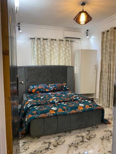 Graceville apartment