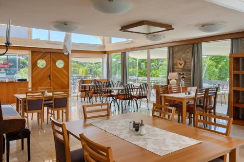 Hotel Porec in Porec Hotel Porec in Porec