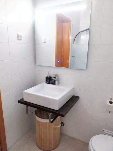 ห้องน้ำ, Cozy studio in Quinta do Anjo 48 m² with shared sauna in กิงตา โด อังโช ห้องน้ำ, Cozy studio in Quinta do Anjo 48 m² with shared sauna in กิงตา โด อังโช