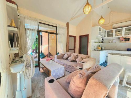 Shared lounge/TV area, ฺBuena Vista Pool Villa Hua Hin (บ้านพักหัวหิน) in Bor Fai Shared lounge/TV area, ฺBuena Vista Pool Villa Hua Hin (บ้านพักหัวหิน) in Bor Fai