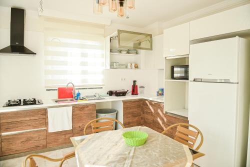 Nora Marmara Luxury Villas in Istanbul in Buyukcekmece Nora Marmara Luxury Villas in Istanbul in Buyukcekmece