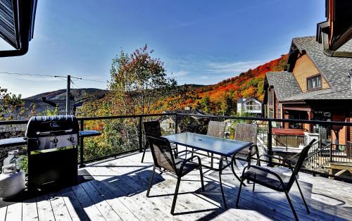 Chalet 31 Chemin Blanc by Les Chalets Alpins in Stoneham (QC) Chalet 31 Chemin Blanc by Les Chalets Alpins in Stoneham (QC)