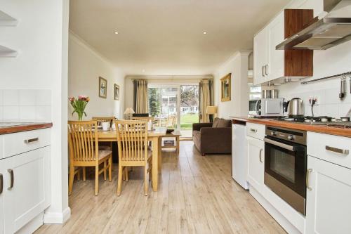 Exterior view, Cape 8 in Freshwater North Exterior view, Cape 8 in Freshwater North